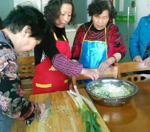 温暖冬至连情谊,文明户里话家风.