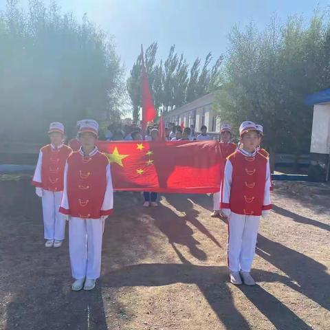 弘扬运动精神 谱写生命乐章——奈曼旗治安学区中心校第十届秋季趣味运动会