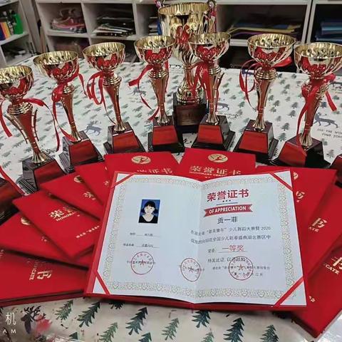 优孚乐文艺培训中心七月美术舞蹈精彩集锦