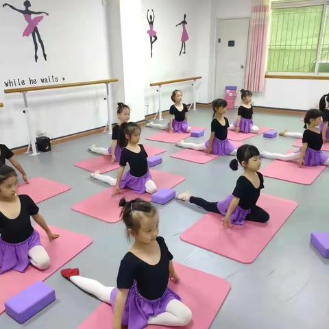 海天优孚乐文艺培训舞蹈班疫情停课不停练