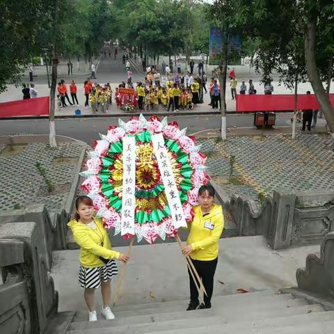 2018年美乐蒂幼儿园烈士陵园祭祀活动