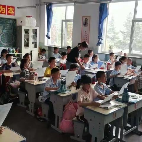 汾河学校“家校关怀万里行”学生资助宣传活动