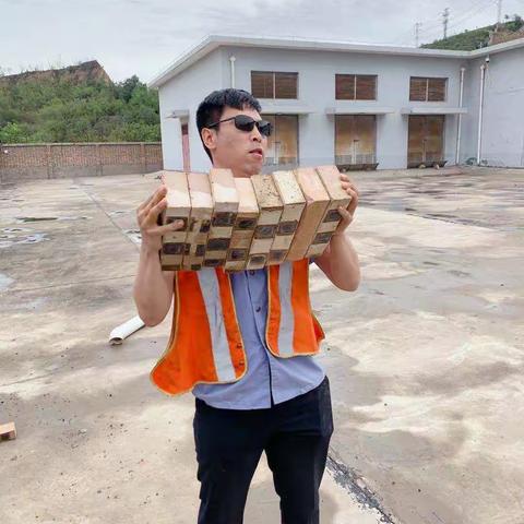 小作为彰显大担当