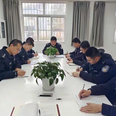 治安支队特警队组织召开规范机关运行管理学习教育活动