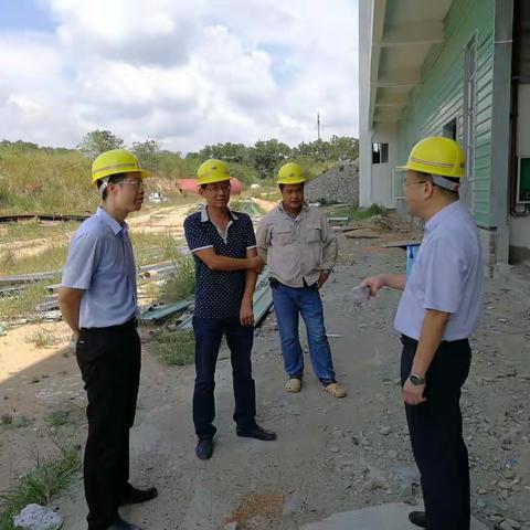 2017年9月13日县赵良元副县长率领相关部门对我县生活垃圾焚烧厂项目建设情况进行现场调研