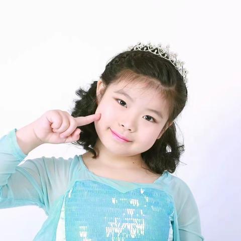 七彩少年             二年级（1）班候选人张君宇