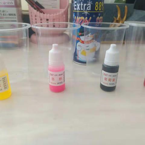 漂亮的彩虹雨实验