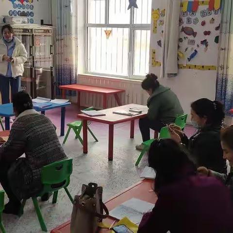 皮拉勒乡中心幼儿园塔孜勒克村分园幼小衔接培训