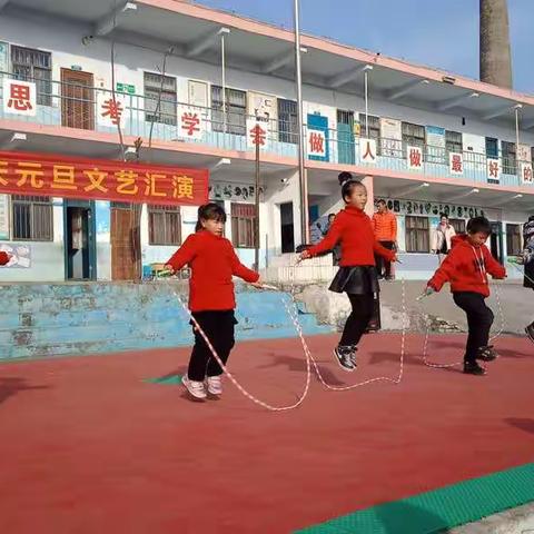 马营小学跳绳健身迎新年