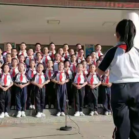 西关小学三年级6班———《不输家庭教育》之 ——少年祖国的花朵