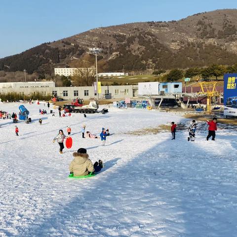 ❄️纯洁的冰雪激情的约会❄️，—森林幼儿园迎冬奥滑雪活动