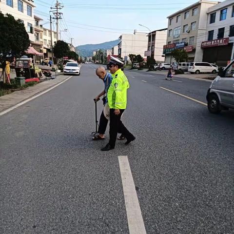 酷暑高温下的美丽画面