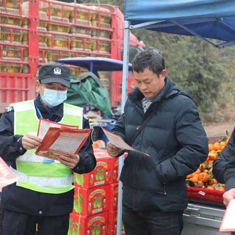 交通安全进农村 警民携手平安行——赣湘劝导站携手上栗交警大队开展【平安春运】交通宣传