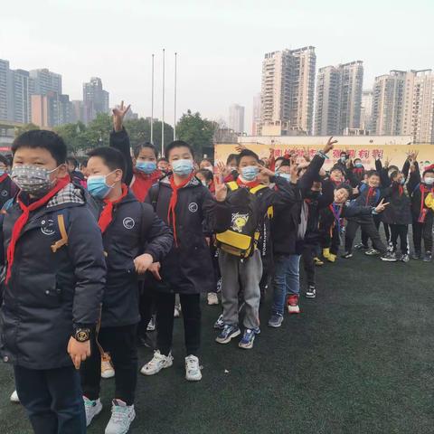 “探秘海洋生物 与自然和谐相处”——重庆市九龙坡区火炬小学四三班秋季社会实践活动