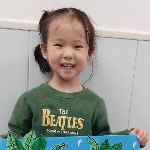 孙诗涵宝贝美术成长作品集～🍓🍎🍟🍰🍒🍇🍿🍬🍭🍬