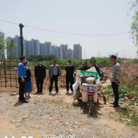 对高铁沿线进行安全隐患全面大排查