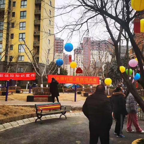 郑州银行鹤壁分行开展“畅玩元宵佳节 存款保险知识普及”活动