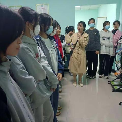 走进心理咨询 拥抱健康人生——南城县实验中学举办初一新生参观心理健康教育中心活动