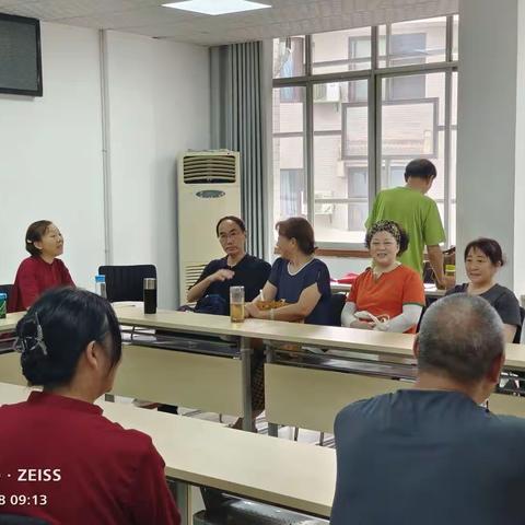 港虹社区 召开小区自治协商议事会