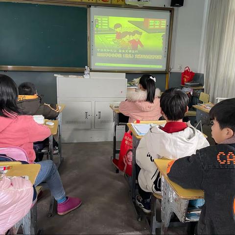 青云小学“12.2”交通安全活动宣传