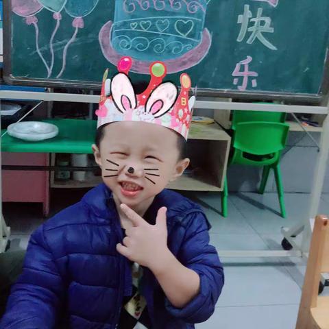 🎉🎉🎉🎉㊗️小帅哥生日快乐🎂🎂