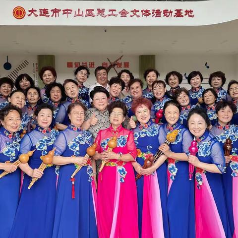 2022级葫芦丝班班长———孙颖春