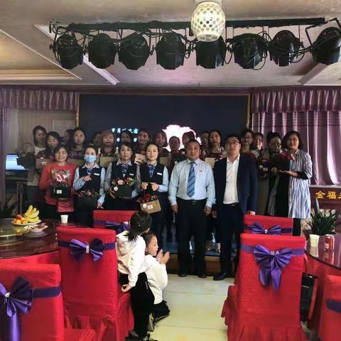 关爱母亲 建行相伴