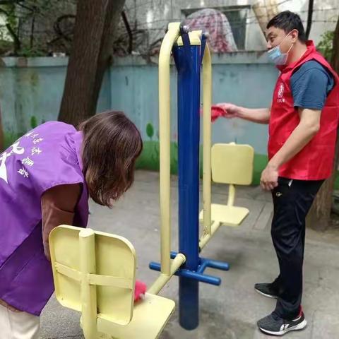 万泉社区开展“清洁沈阳，助力创卫复审”卫生大清扫活动