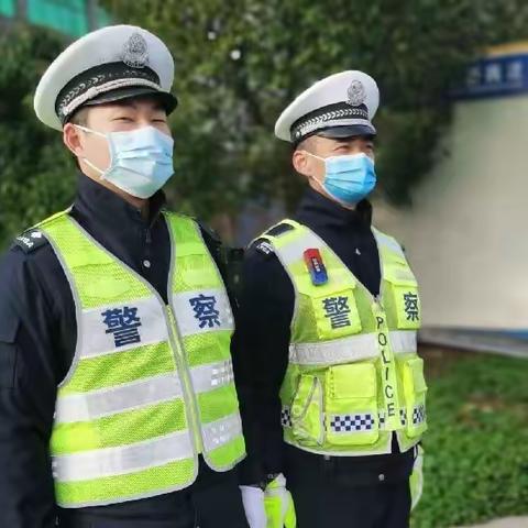 兰溪公安交警大队长检查春运服务站工作落实情况