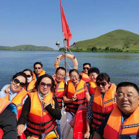 寻找失去的青春，打开尘封的记忆，眺望精彩的明天——内蒙古供销学校7901班40年聚会纪实（下篇）