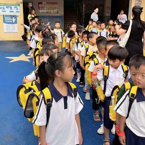 走进小学，筑梦成长！麦市镇中心幼儿园幼小衔接活动之参观小学