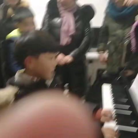 师启涵的钢琴曲