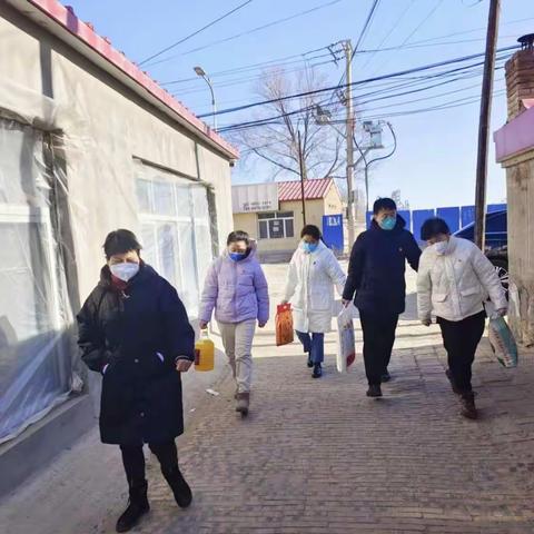 【新春慰问送温暖 组织关怀显真情】——奈曼旗人民医院第二党支部开展新春走访慰问活动