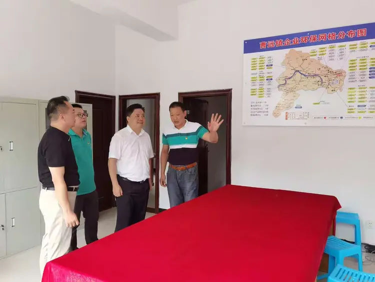 2020年6月22日下午,三明市生态环境局林大茂局长为曹远镇生态管护队