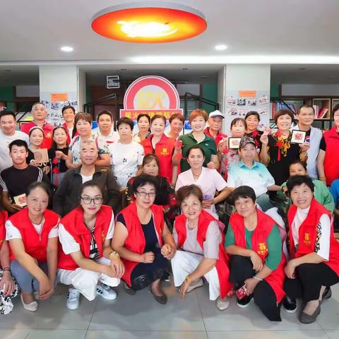 巧手剪精彩   喜迎二十大——记丹阳市老干部收藏协会剪纸分会爱心公益活动