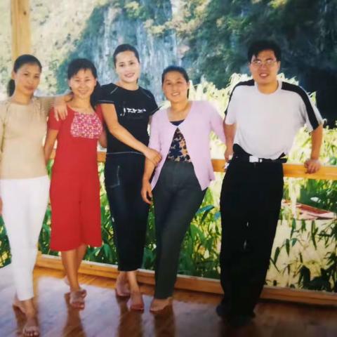 穿过岁月沧桑，还有多少你当初的模样