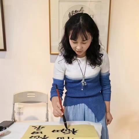 一壺茗茶道禪味 半榻琴書養性靈