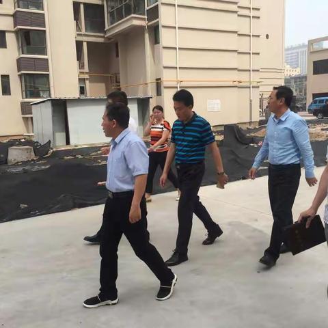 桥西区区长戴建亮一行莅临李演庄社区幼儿园进行指导工作  