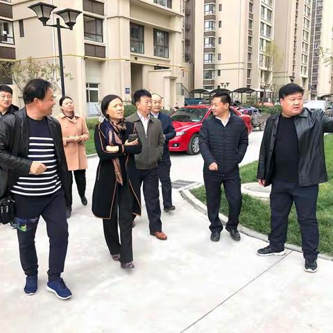桥西区委副书记赵凤山等领导一行莅临李演庄社区