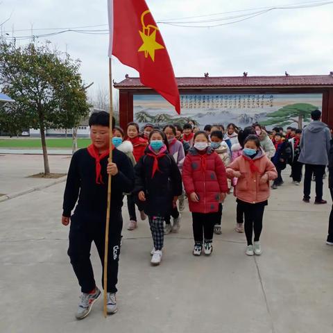 雷锋，永远活在我们心中一一记只乐镇实验小学学雷锋日活动