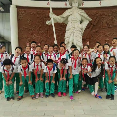 花有重开日，同学少年时