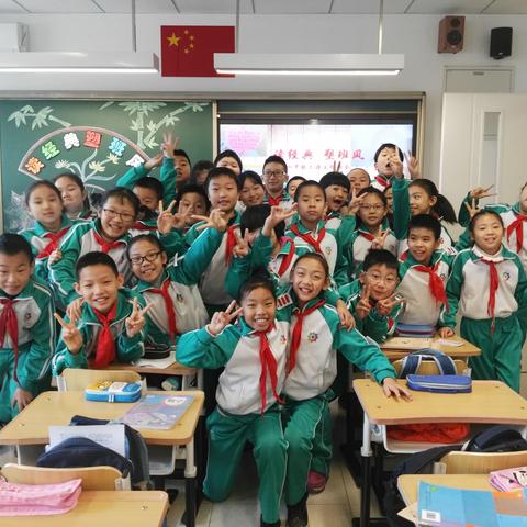 乘风破浪终有日，山花烂漫正当时