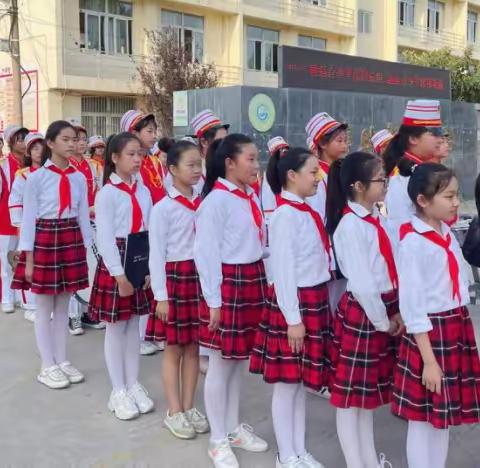 “情系敬老院•秋日送温暖”—高集学校红领巾在行动