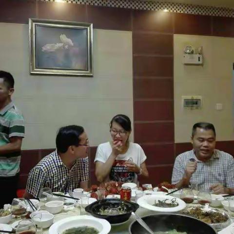 九四政本同学小聚瞬间