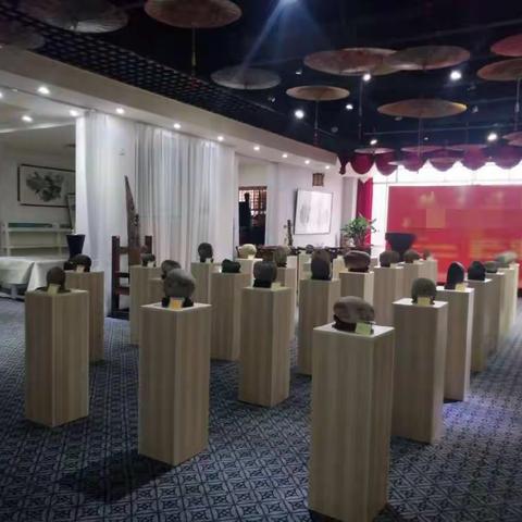 纪念改革开放40周年，泸州石友、书画届的朋友向“快乐”出发！