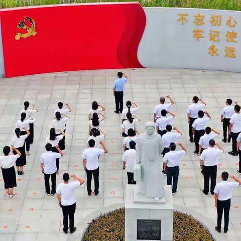 人民安康 崇义振兴——崇义镇党委政府恭贺新春快乐