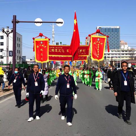 龙腾盛世迎新春巜榆中县城关镇城关村女子太平鼓，铁芯子在悠山郡小区》精彩表演！