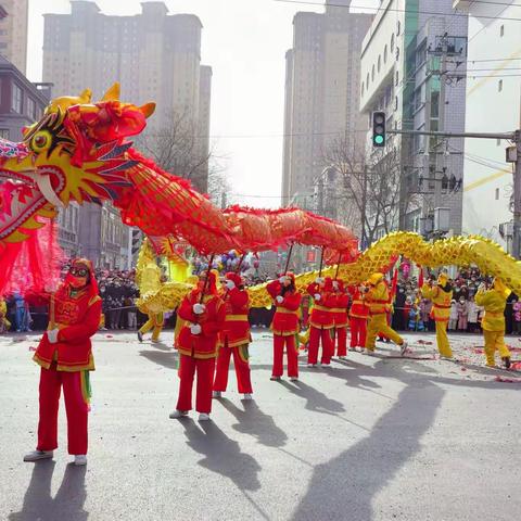 龙腾盛世迎新春