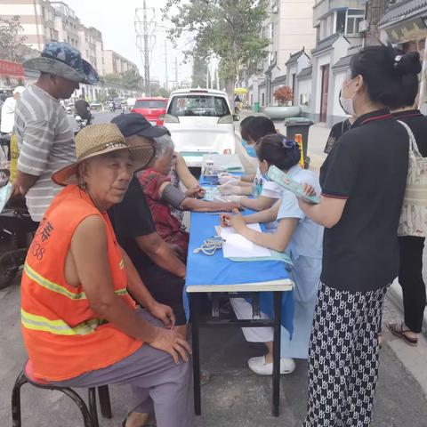 党心连民心 健康进社区（二）