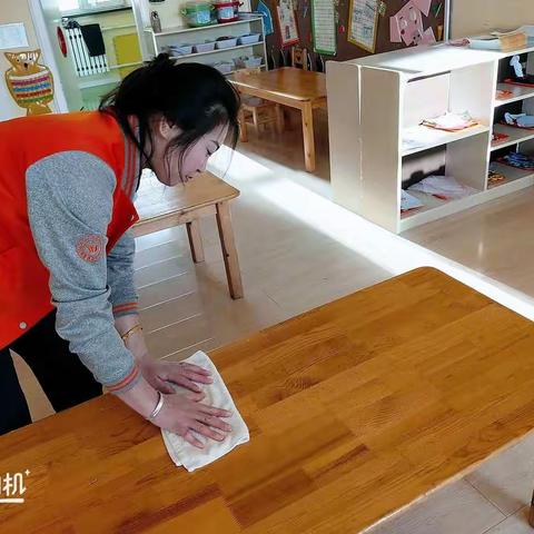 📝☁️12.25黄一班卫生消毒工作